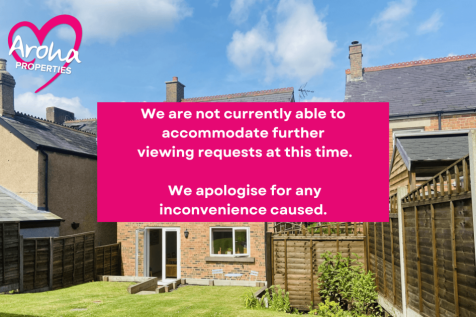 SUPERB COTTAGE STYLE HOME IN A GREAT VILLAGE LOCA