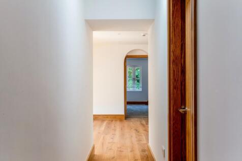 319305 Penthouse ...
