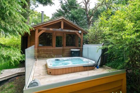 Sauna and Hot Tub