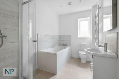 Example Main Bath...