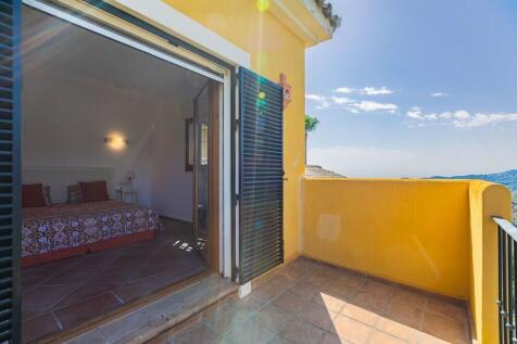 Property Image 100