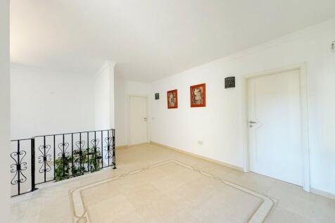 Property Image 63
