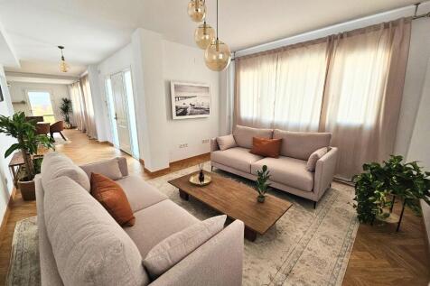 Property Image 104