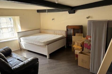 ROOM FIVE