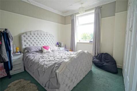 L Bedroom 2.jpeg