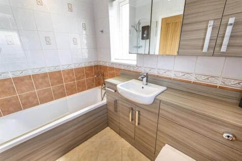 DSC_4856-Edit_bathroom.JPG