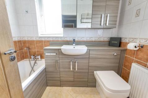 DSC_4859-Edit_bathroom.JPG