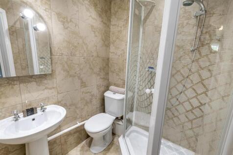 DSC_4883-Edit_bathroom.JPG