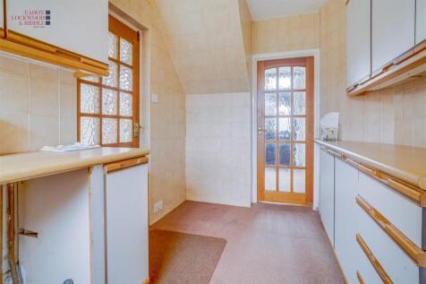 Kitchen 1.2.jpg