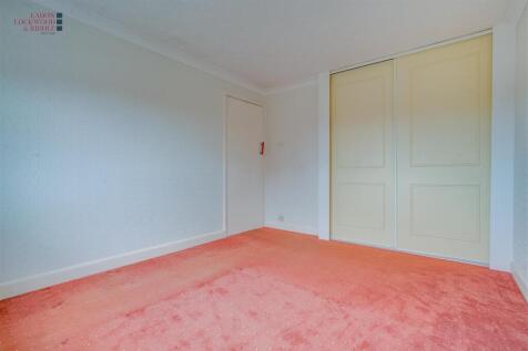 Bedroom 1.2.jpg