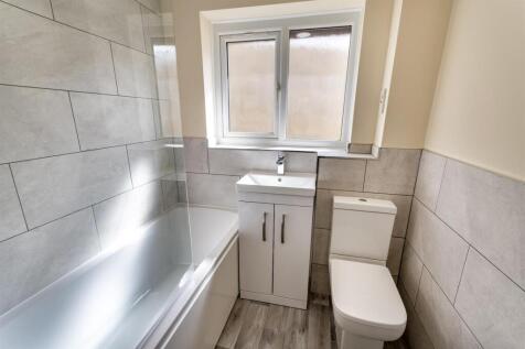 DSC_3249-Edit_bathroom.JPG