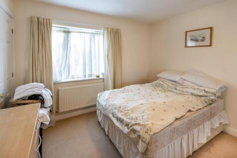 DSC_2519-Edit_bedroom.JPG