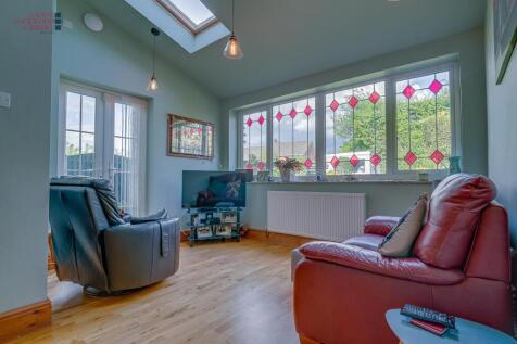 Sitting Room 2.jpg