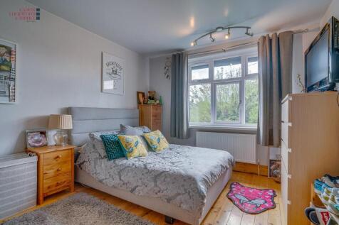 Bedroom 2-1.jpg