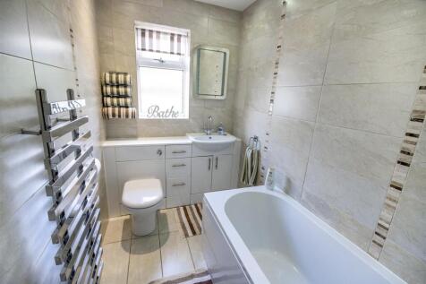 DSC_5162-Edit_bathroom.JPG