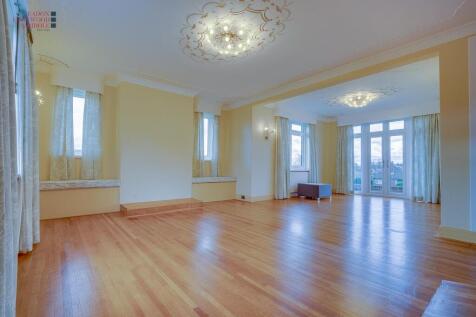 Large Lounge 1.jpg