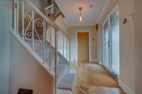 Entrance hall 1.1.jpg