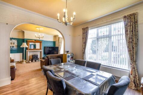 Open Plan Dining and Living Room