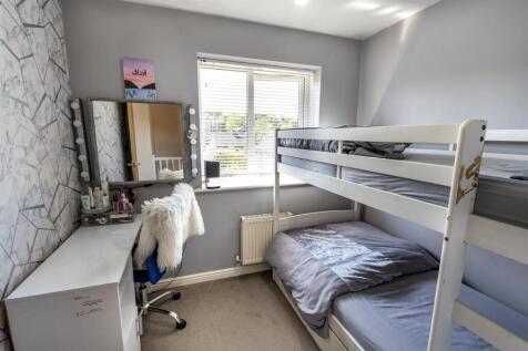 DSC_7681-Edit_bedroom.JPG