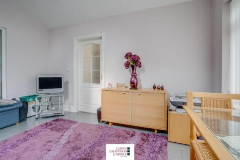 Gardn Room