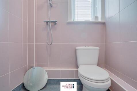 Shower Room.