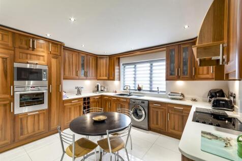 DSC_8363-Edit_kitchen.JPG