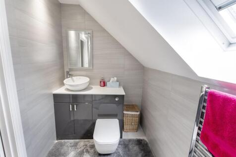 DSC_8393-Edit_bathroom.JPG