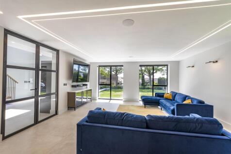 DSC_8902-Edit_lounge.JPG