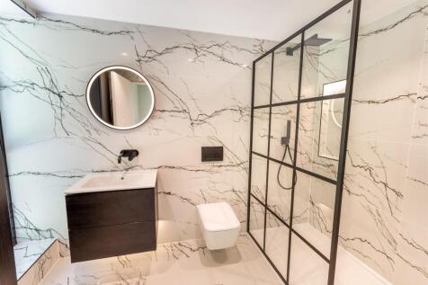 DSC_8968-Edit_bathroom.JPG