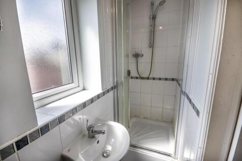 DSC_1774-Edit_bathroom.JPG
