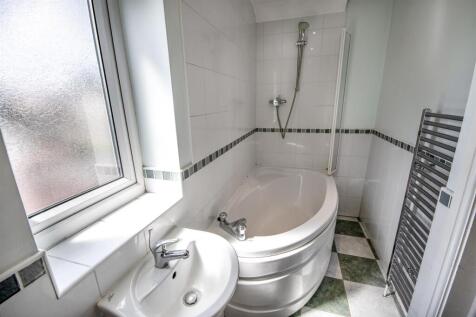 DSC_1789-Edit_bathroom.JPG