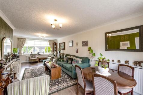 Full Depth Living Room