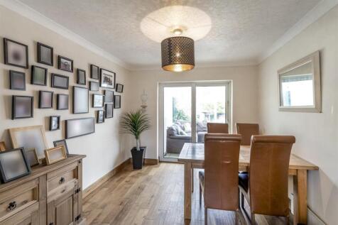DSC_1393-Edit_dining table.JPG