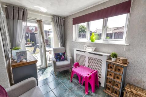 Dining Area/Snug