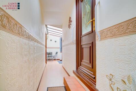 Side Passage