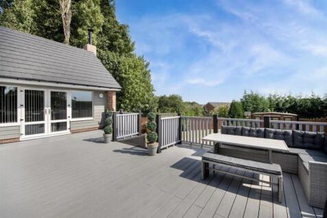 Rear Decking