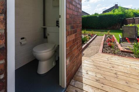 Outhouse-WC
