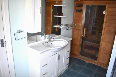En-Suite to master