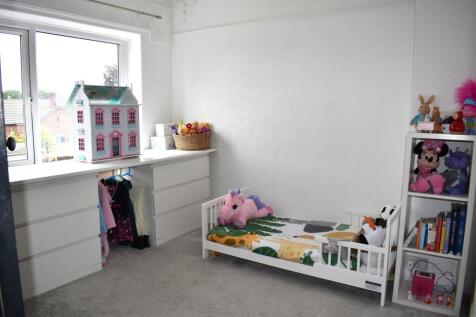 2nd Bedroom