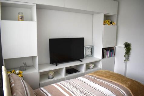 3rd Bedroom - Ground