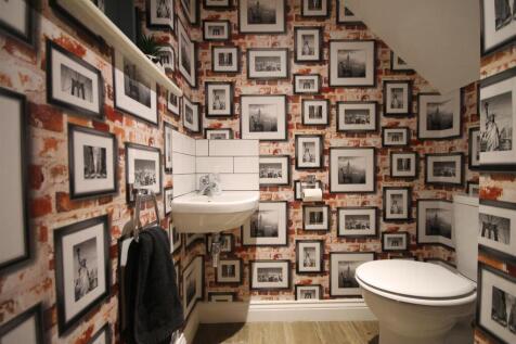 Cloakroom WC