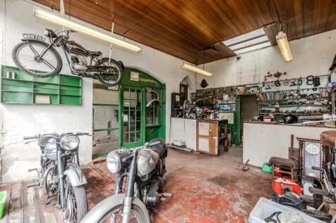 210westgateroad-39
