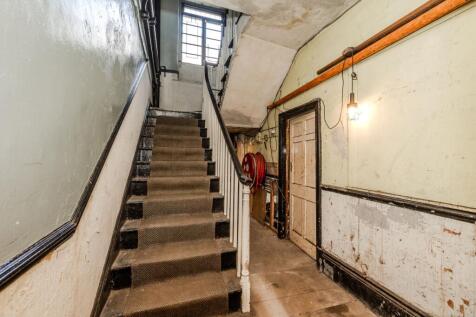 210westgateroad-21