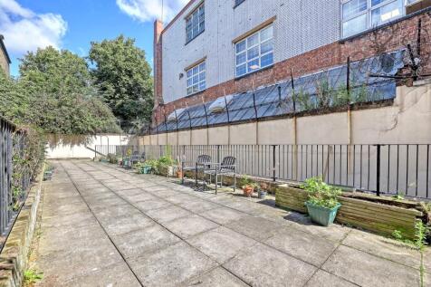 Property Image 16