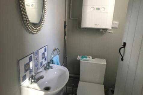 Cloakroom/wc