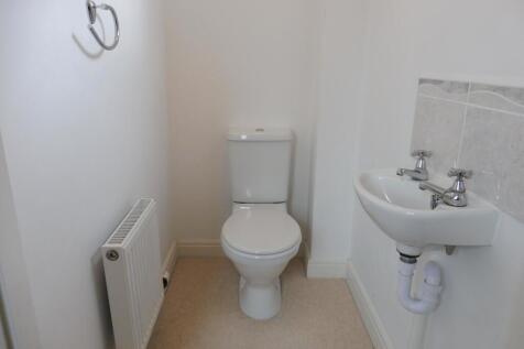 Cloakroom/wc