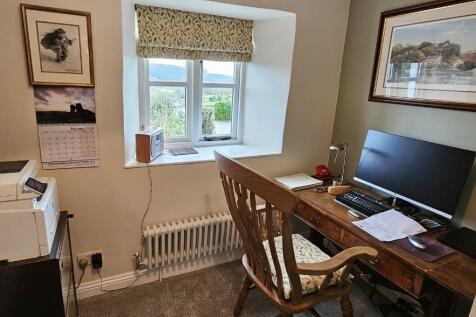 Bedroom 3 / Study 