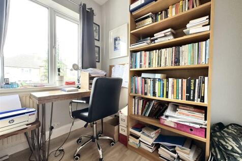 Nursery/Home Office