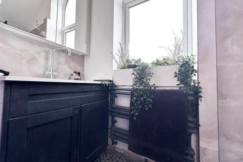 En Suite Shower