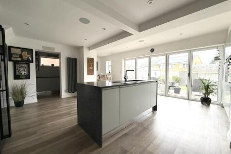 Family Living Kitchen